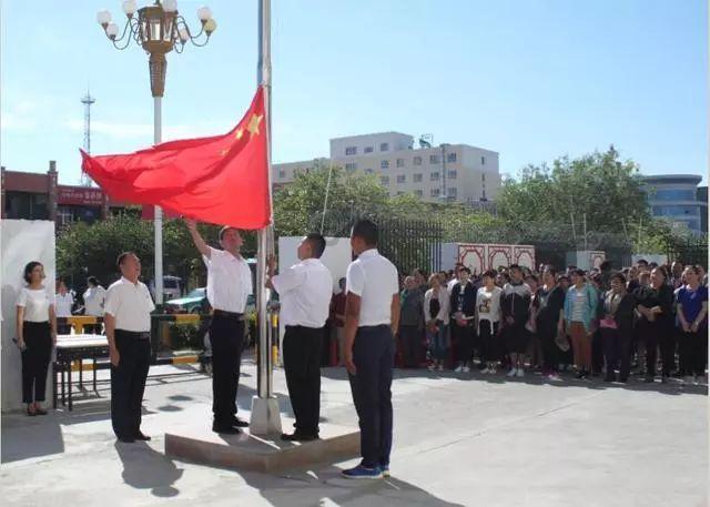 女朋友没上过大学,我该要她吗——助你一站式获取最新资讯与热门话题